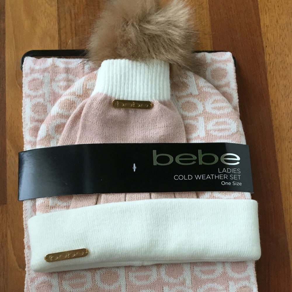NEW Bebe  brand hat, gloves, and scarf gift set