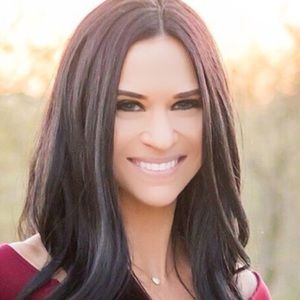 Meet your Posher, Valade