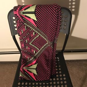 Multi-neon colored pencil skit!