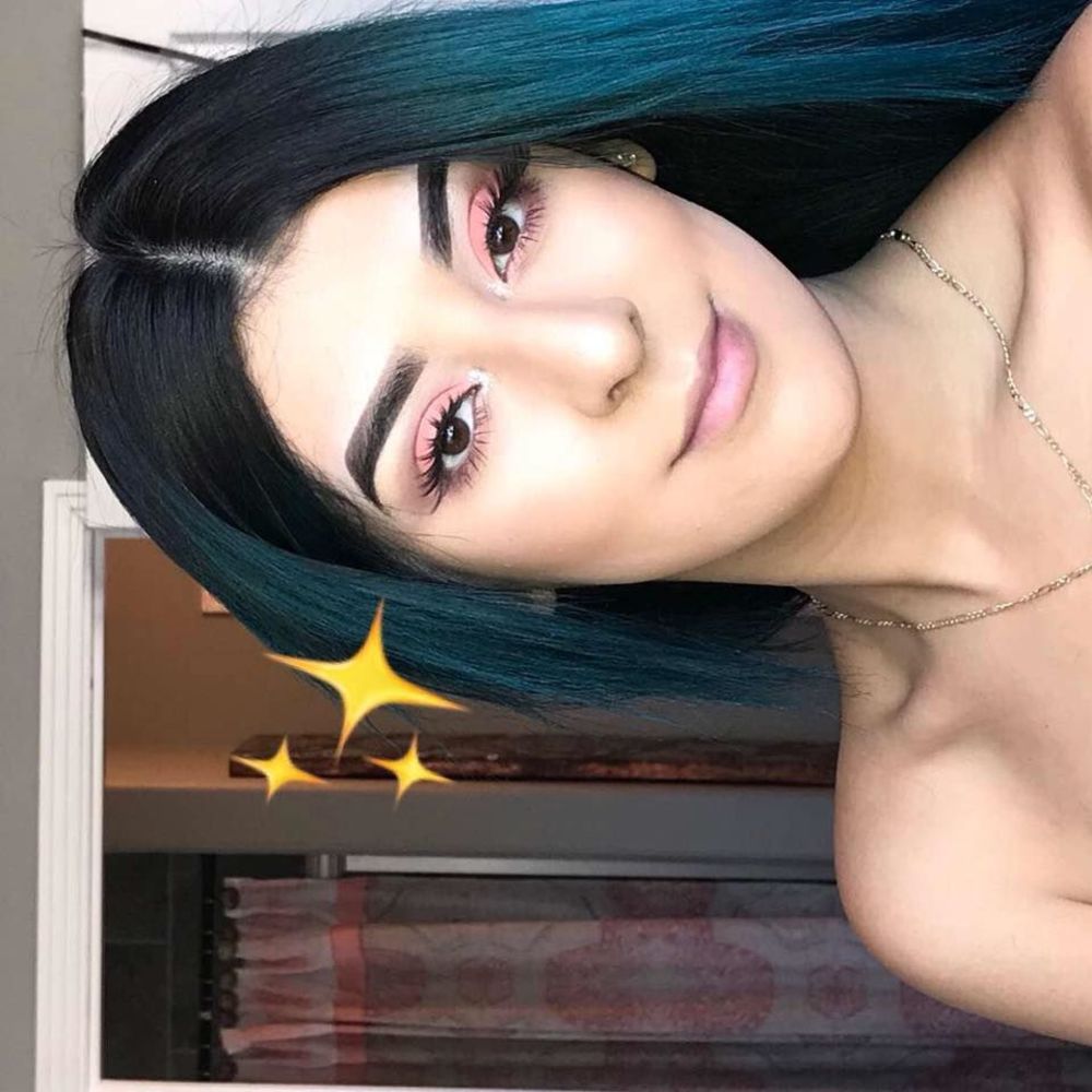 Meet your Posher, Estheer