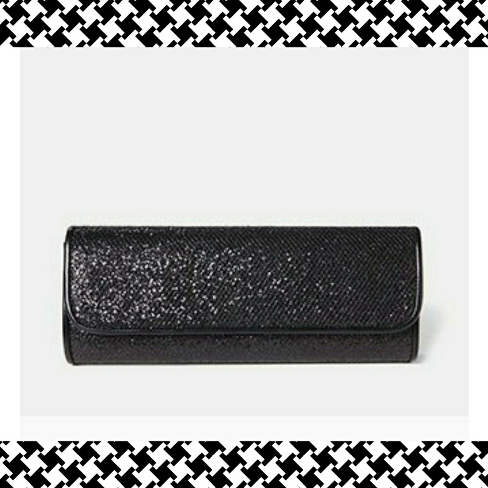 Black Clutch