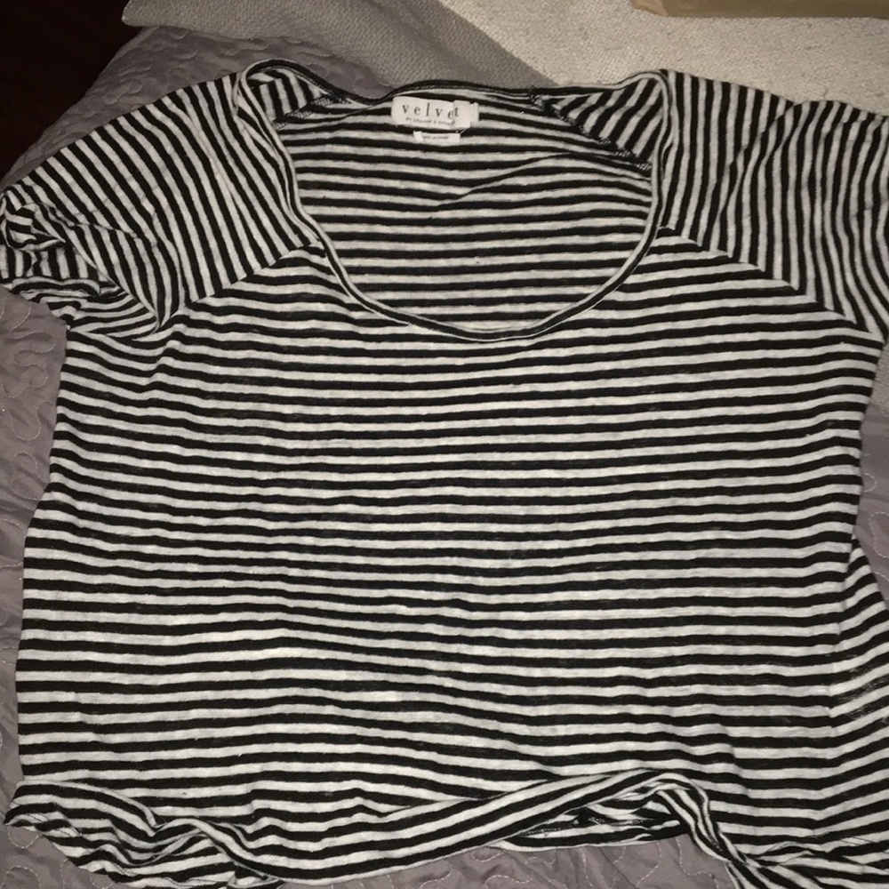 Black and white stripe linen top
