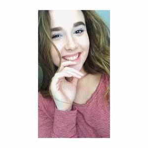 Meet your Posher, Kendra