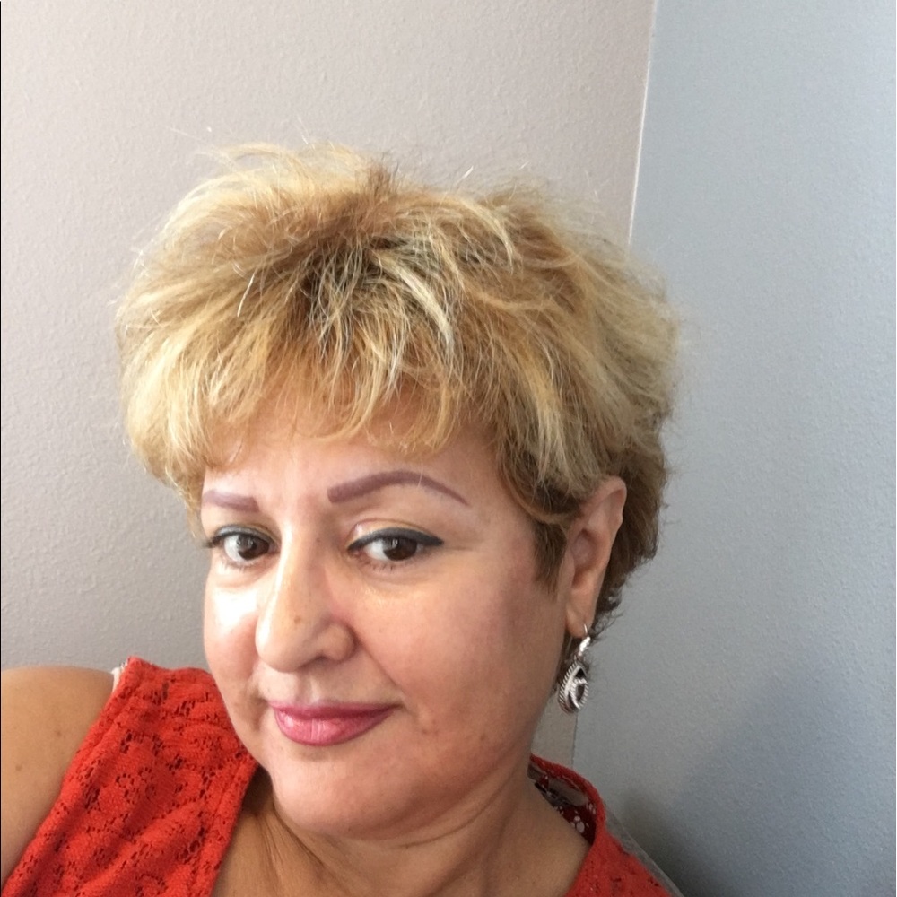 Meet your Posher, Maria