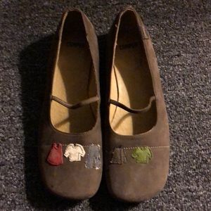 Camper flats size 10