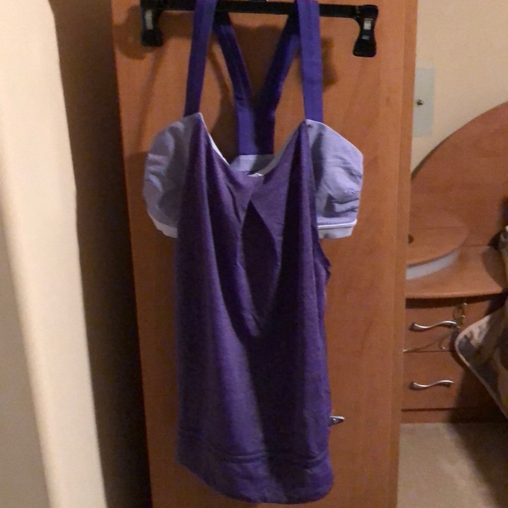 Activewear top