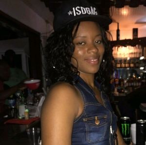 Meet your Posher, Janelle