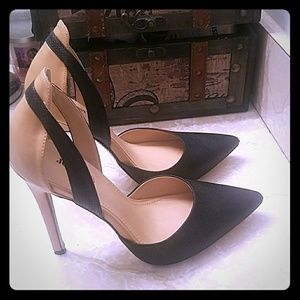 Black and tan pumps
