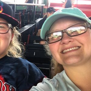 Meet your Posher, Lynn