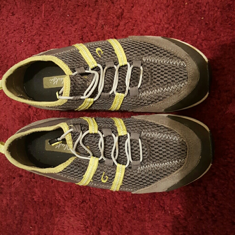 Olukai women's tennis shoes