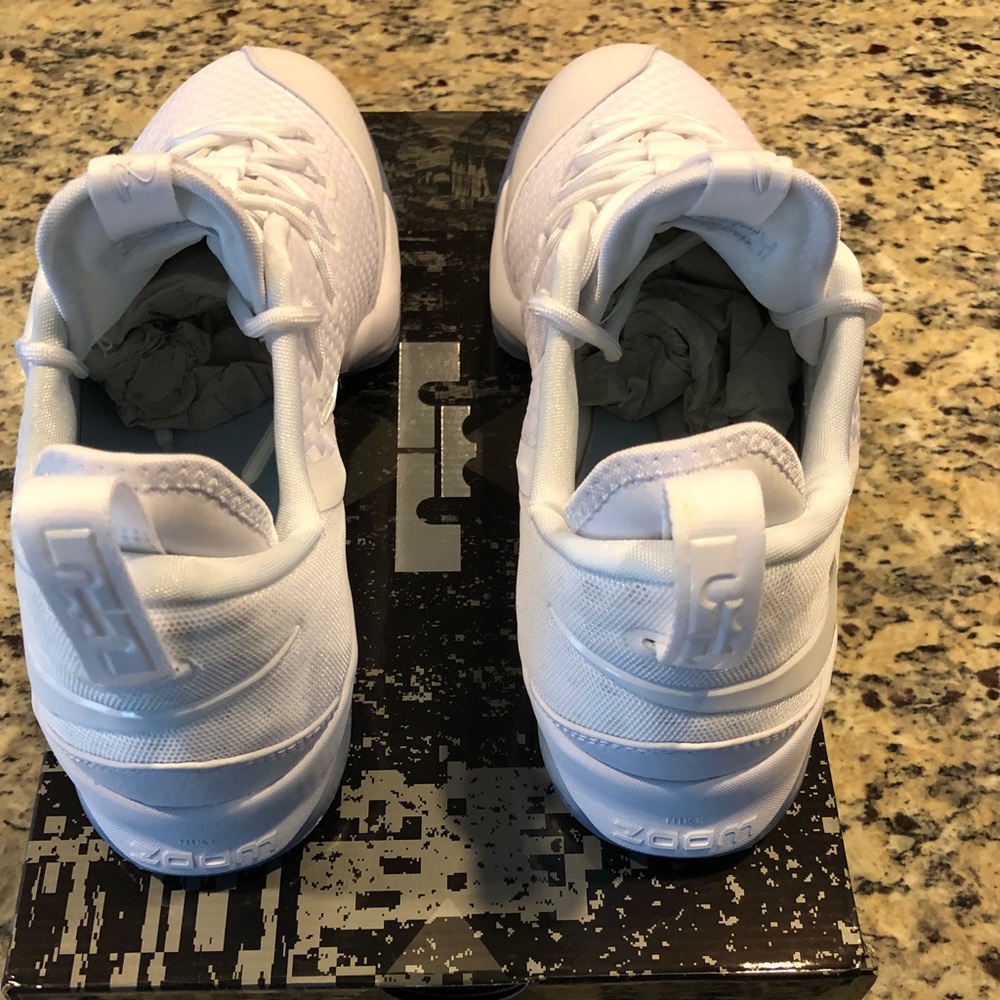 ‼️SOLD‼️NIB MENS NIKE LEBRON XIV LOW - Picture 5 of 7