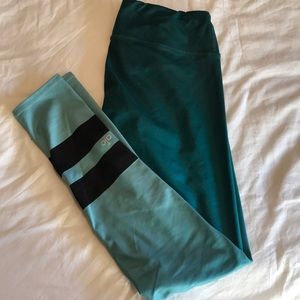 Alo airbrush leggings