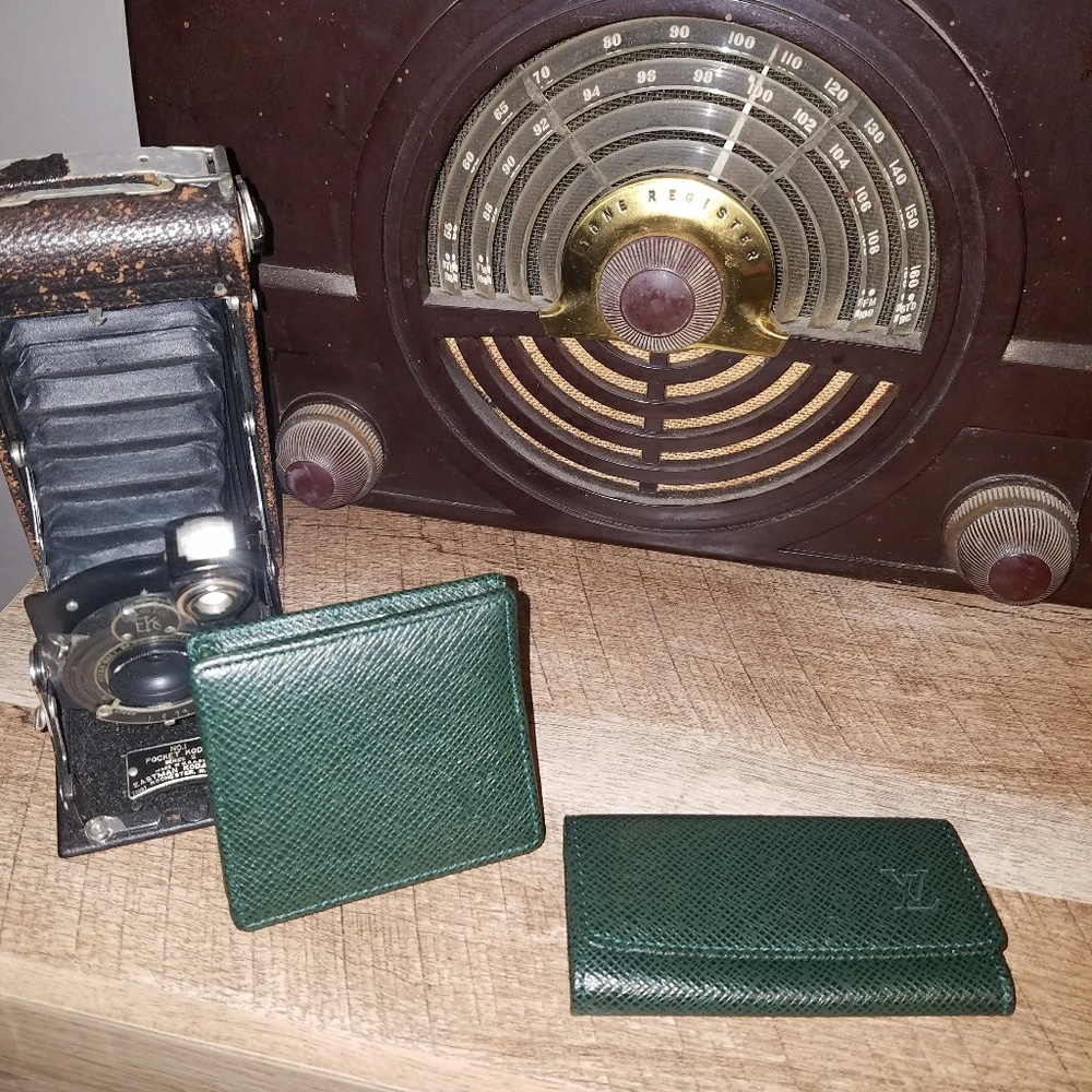 Louis Vuitton Key holder and change pouch - Picture 1 of 7
