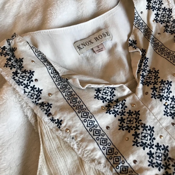 Embroidered Top - Picture 2 of 2