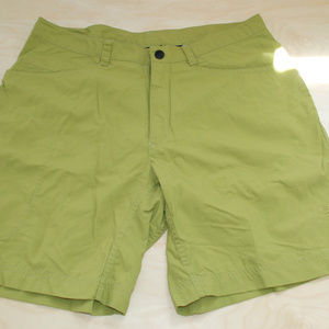 Mountain Hardware Shorts Size 10
