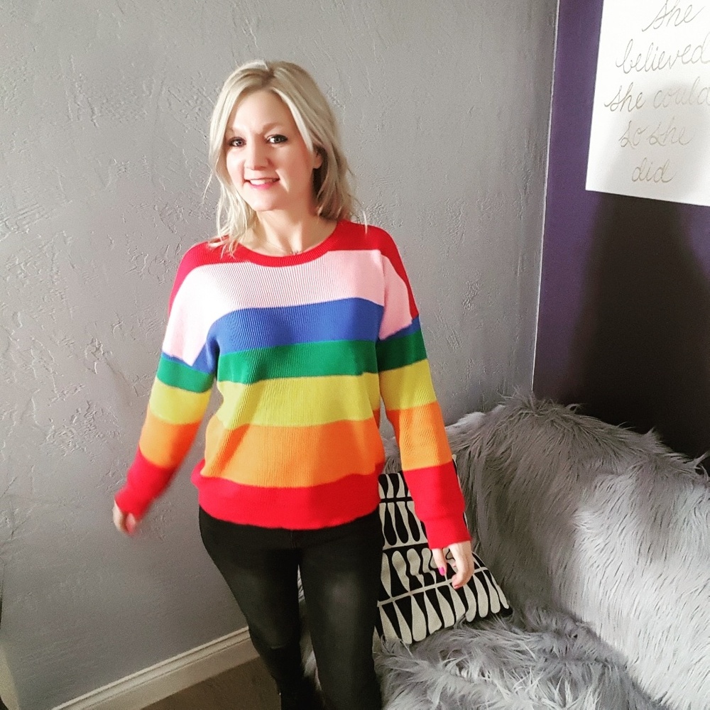 Pocketful of Sunshine Sweater - Picture 2 of 3