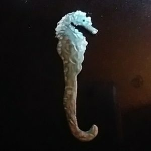 Vintage Sea horse pin