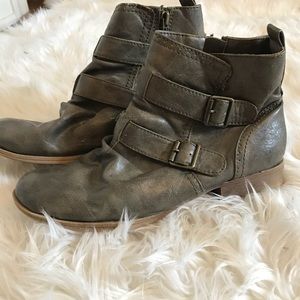 Roxy Booties