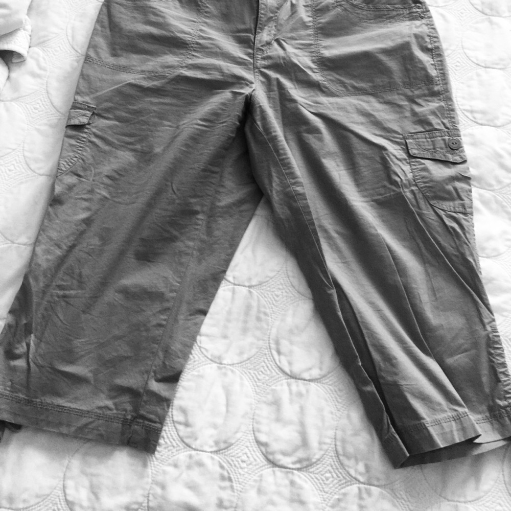 DKNY grey Capri size 14