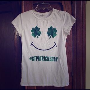 Final price drop!🍀St. Patrick's Day White T-Shirt