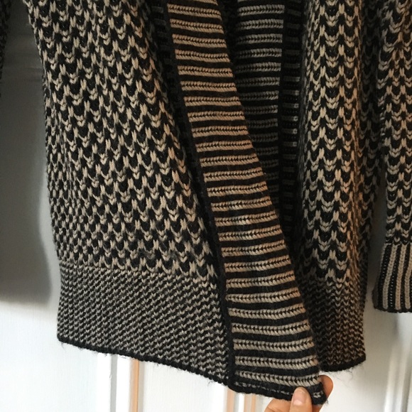 MATTY M - Heavy Crochet Cardigan Sweater - Picture 4 of 6