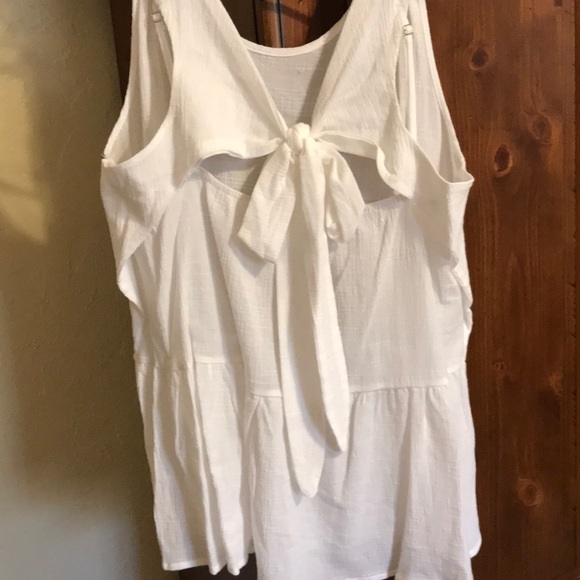 Top - Picture 2 of 3