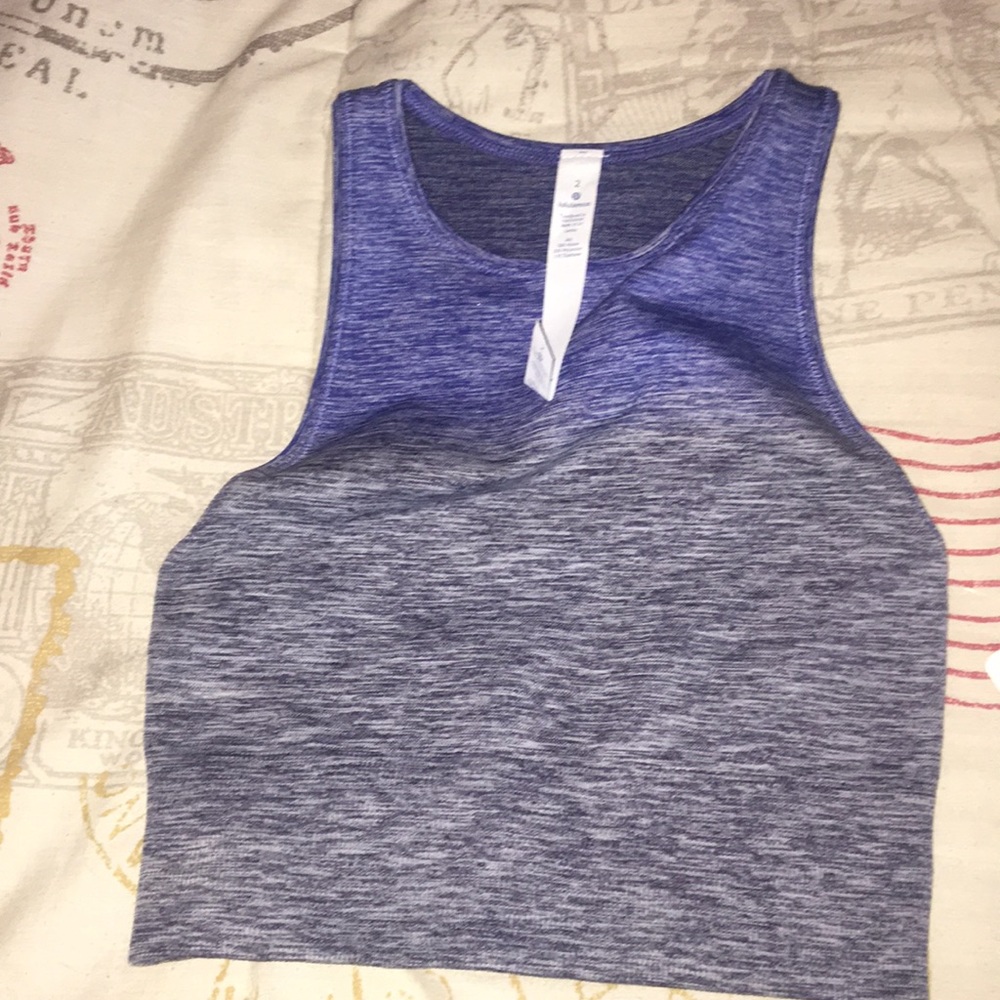 Lululemon crop too work out shirt