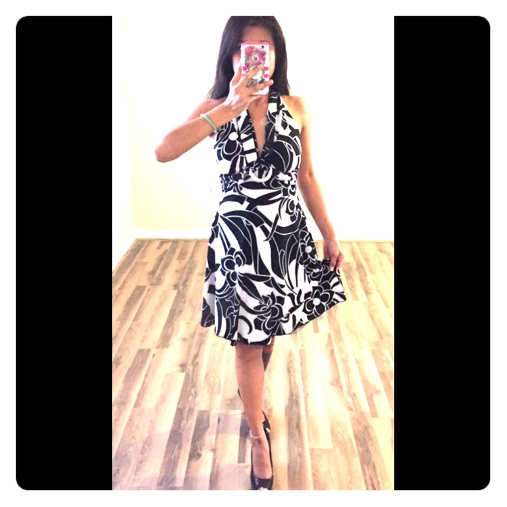 Knee Length Halter Dress 👗