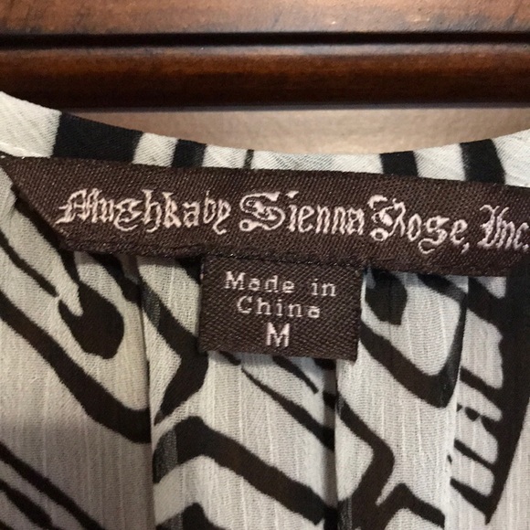 Top - Picture 3 of 3