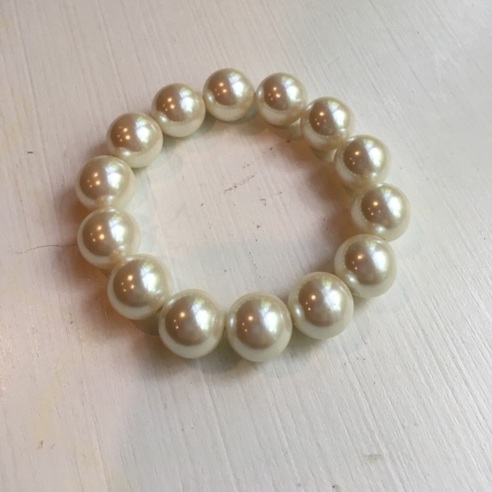 Faux Pearl Bracelet