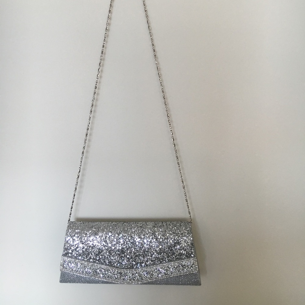 Sparkling Clutch Bag with Detachable Chain