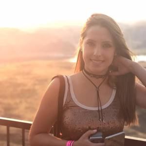 Meet your Posher, Aline