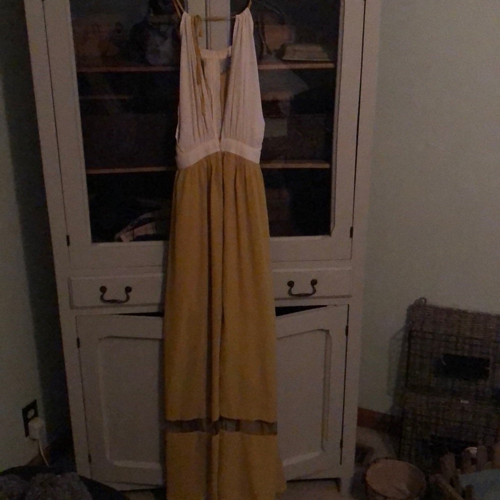 Dress - Picture 2 of 3