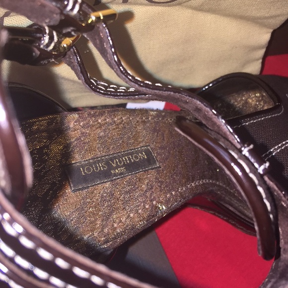 🏺⚱️Louis Vuitton Brown & Gold Metallic Wedge🏺⚱️ - Picture 5 of 8