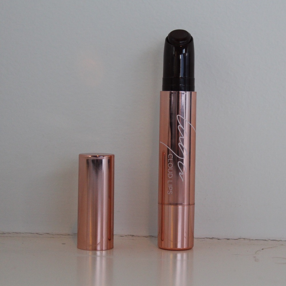 Laga Cloud Lipstick In Shade Storm