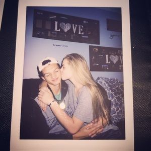 Meet your Posher, Tray