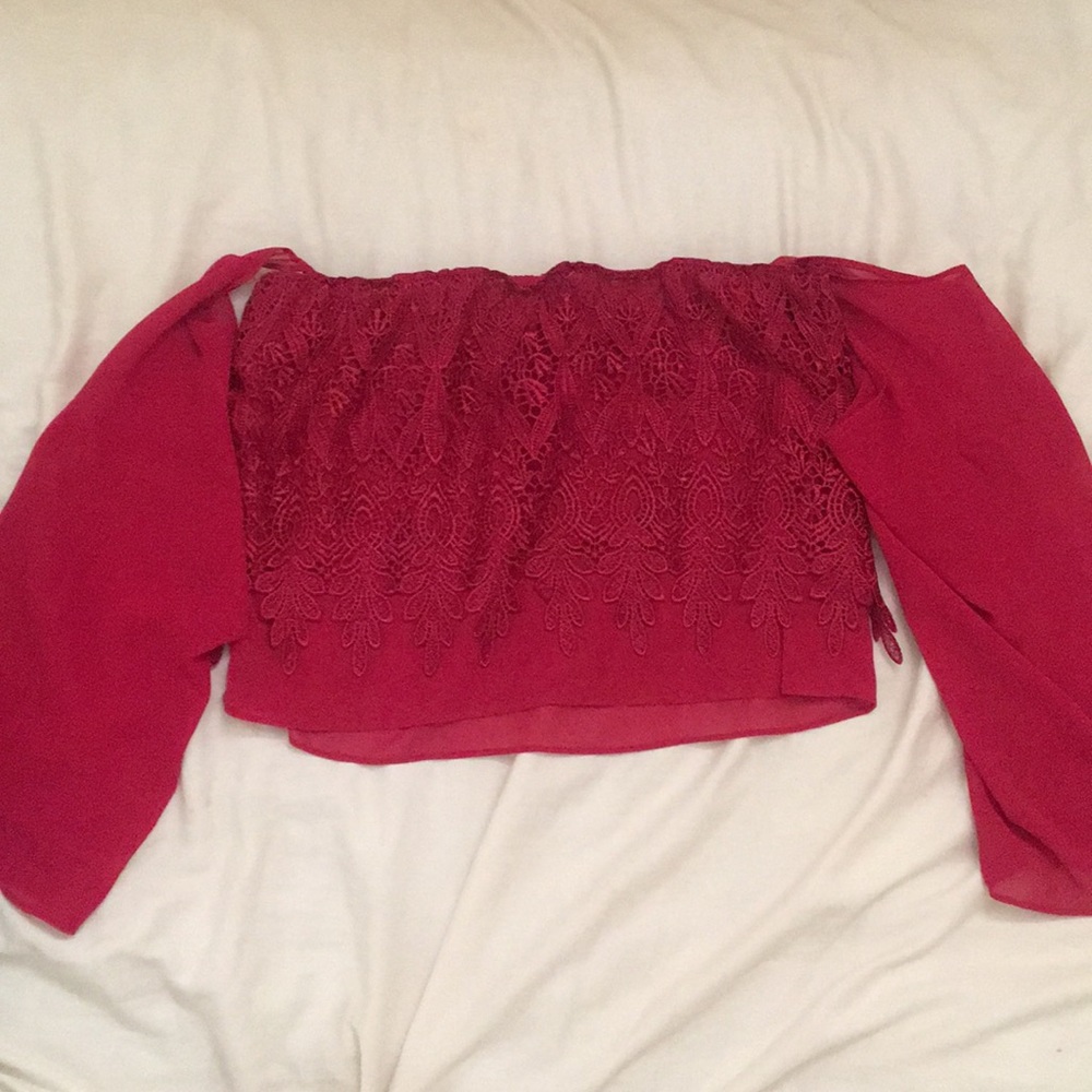 Off the shoulder long sleeved top with lace