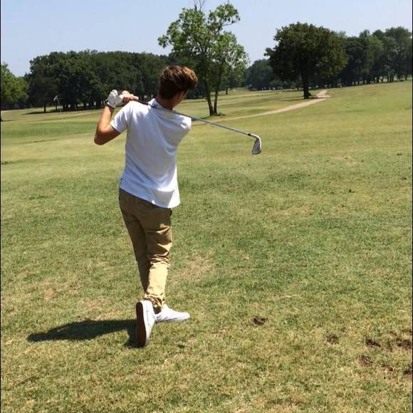 Meet your Posher, Hunter - Picture 1 of 1