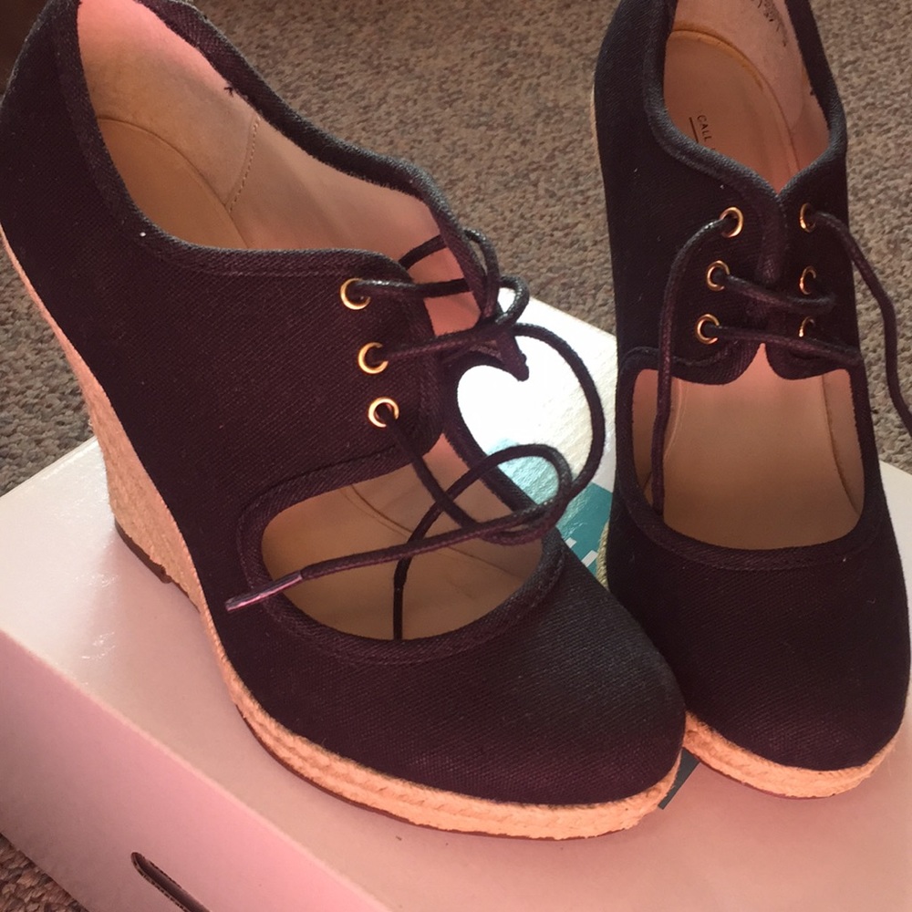 NEW never worn Call it Spring size 6 black wedges