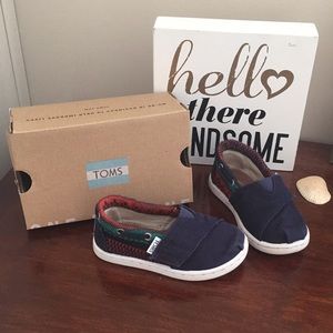 TOMS Baby Toddler Size 6T or T6 Navy Bimini