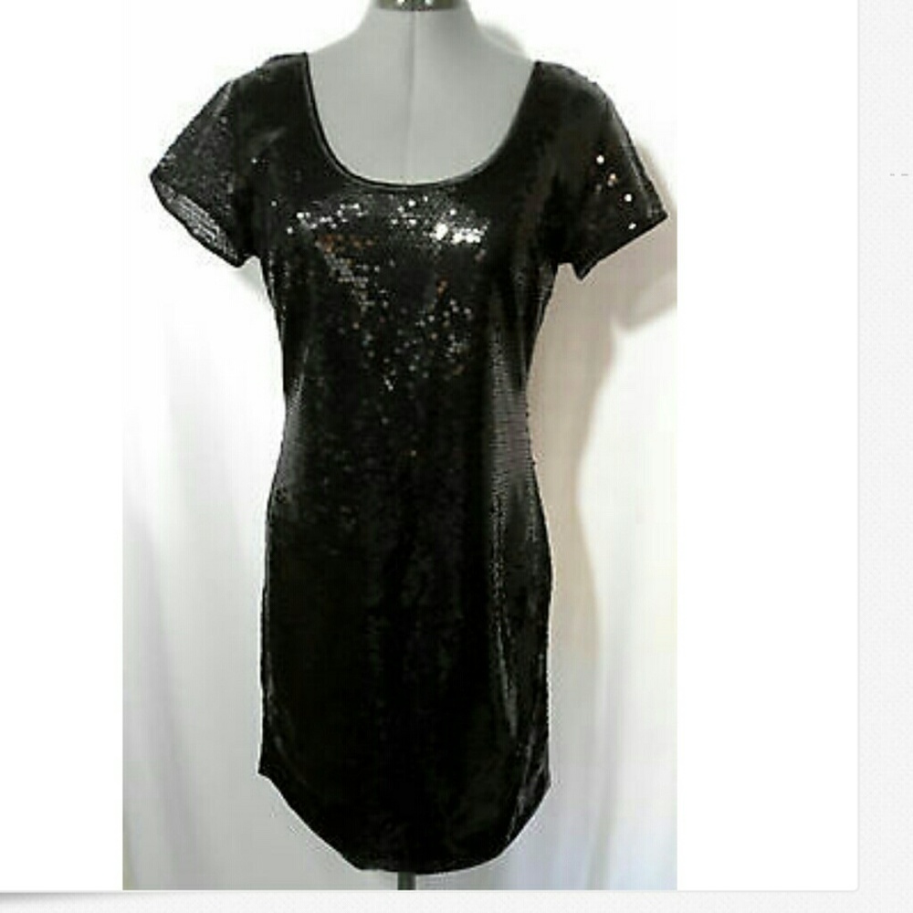 STITCH Sequin Holiday Dress SM Black scoop Knee