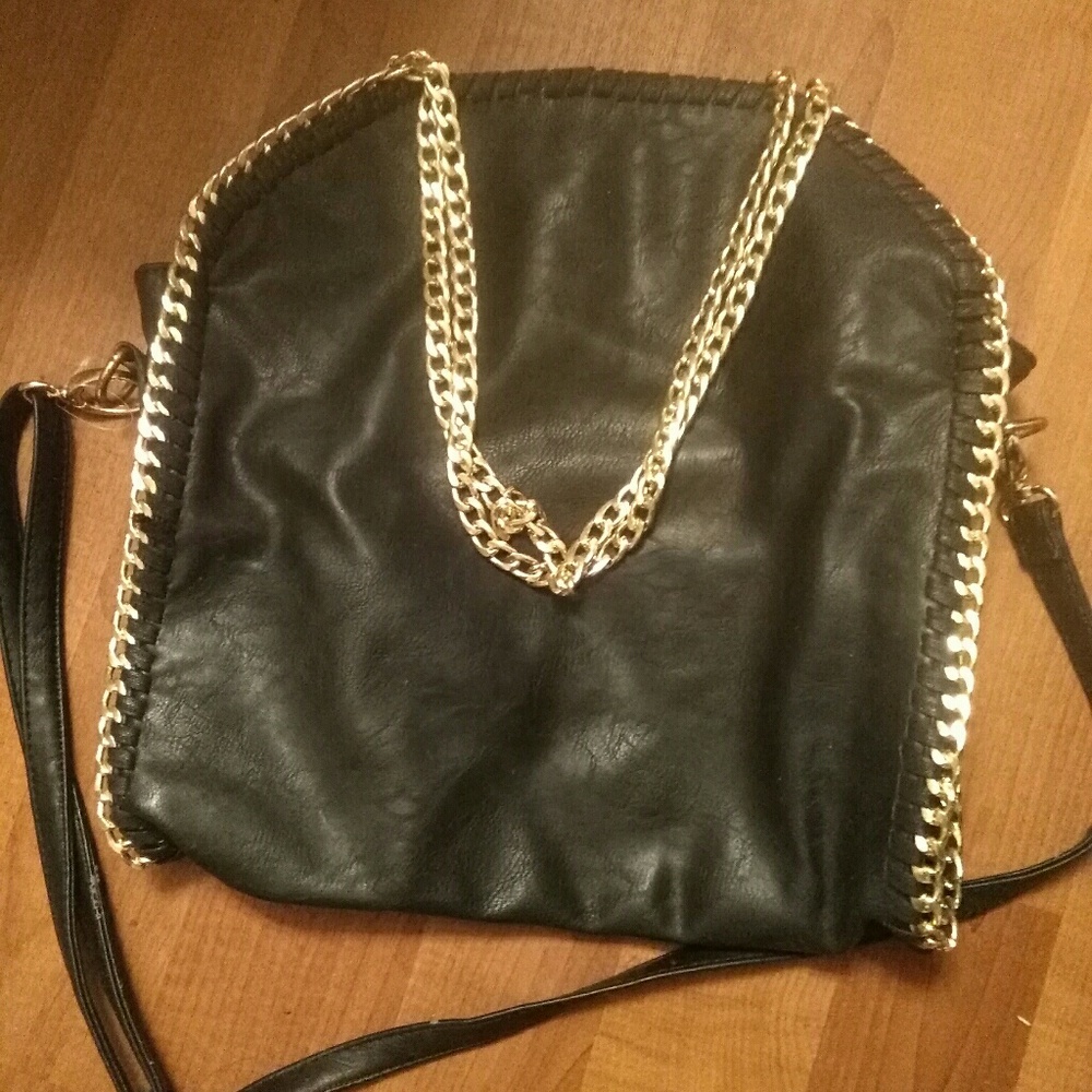 CATO Black Gold Chain Purse