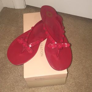 BCBGeneration ‘Lipstick’ flip flops