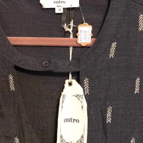 Top - Picture 2 of 3