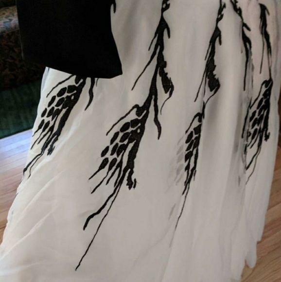 Rear window replica skirt - Picture 3 of 5