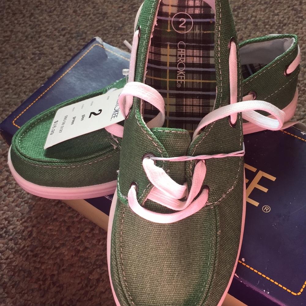 NEW never worn green boat shoes. Size 2