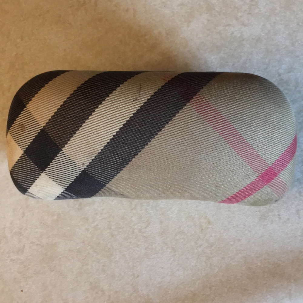 Burberry sunglasses case. No sunglasses included.
