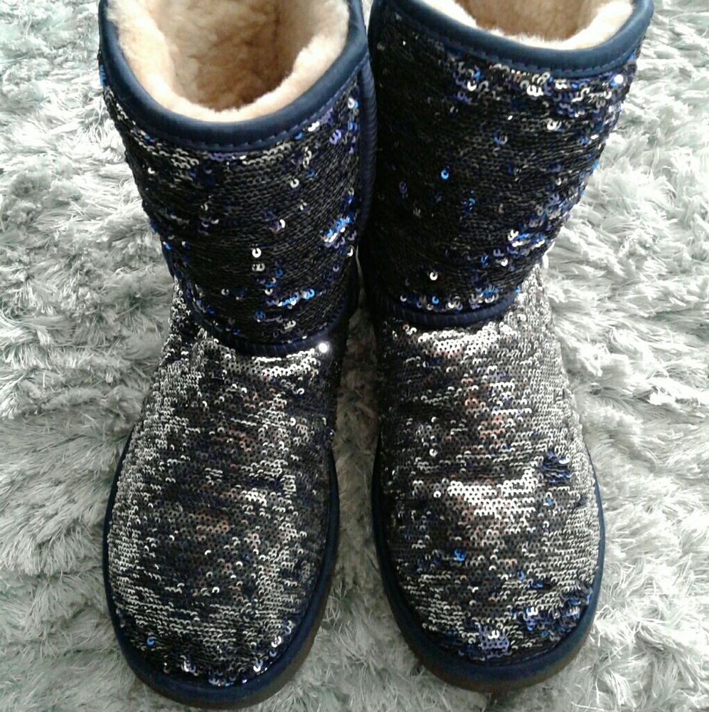 SOLD..Authentic ugg boots