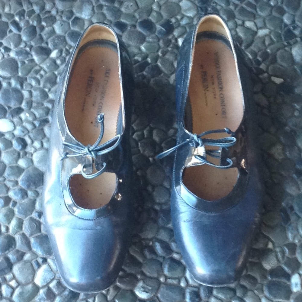 PERON Leather Shoes