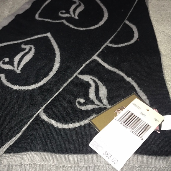 Juicy Couture Scarf and Gloves Set - Picture 3 of 3